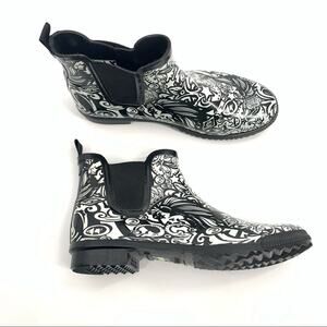 Cougar Kensington White / Black Print Rain Boot Women's Size 10